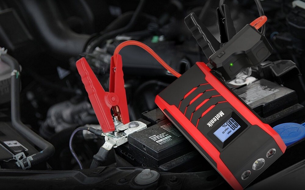 Car jump starter. Джамп стартер Coolant. Джамп стартер дайджест. Как правильно подключить автомобильный Jump Starter. Какой провод идет для зарядки на джамп стартер.